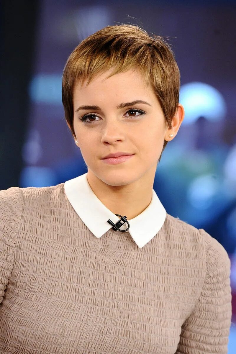 Прическа под мальчика для девочки подростка Cortes de pelo que cambiaron carreras Emma watson hair, Emma watson short hair, 