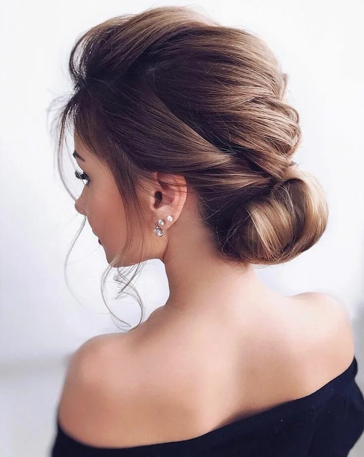 Прическа подобранные волосы фото Вдохновение, идеи причёсок. Hairstyles ideas. Coiffure chignon, Coiffure, Chigno