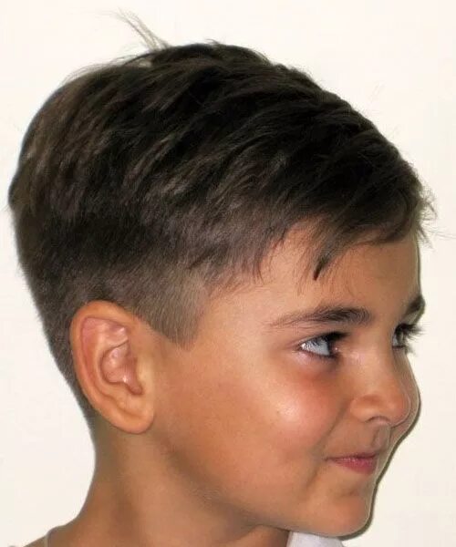 Прическа полубокс для мальчика 8 лет стрижка для мальчика дракончик Boys haircuts, Boy haircuts short, Toddler haircu