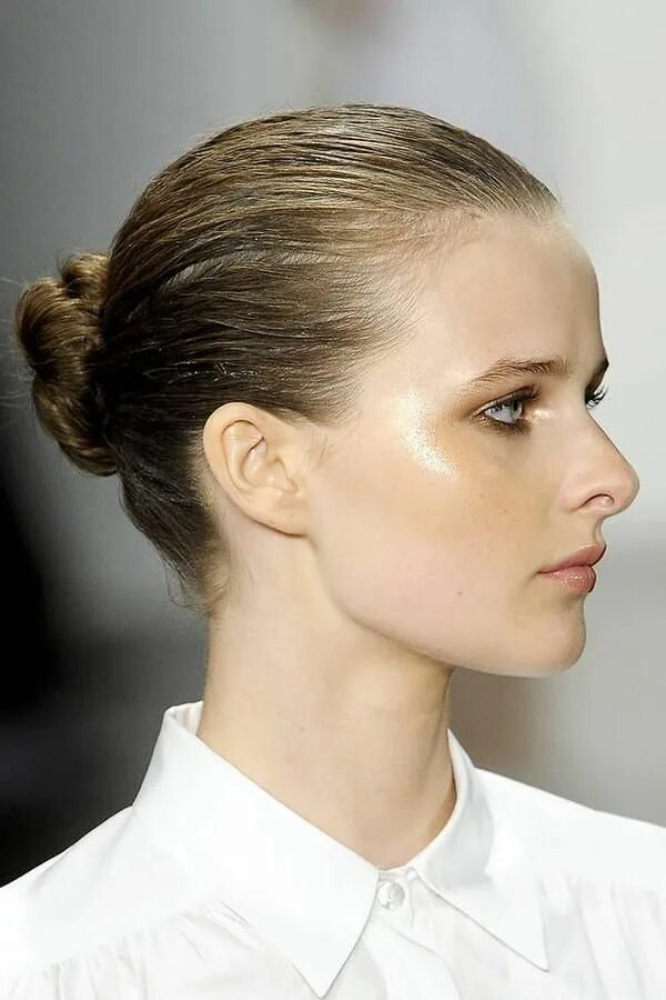 Прическа прилизанные волосы женские Pin by Kelly Webb on Female runway hair Hair styles 2014, Sleek hairstyles, Medi