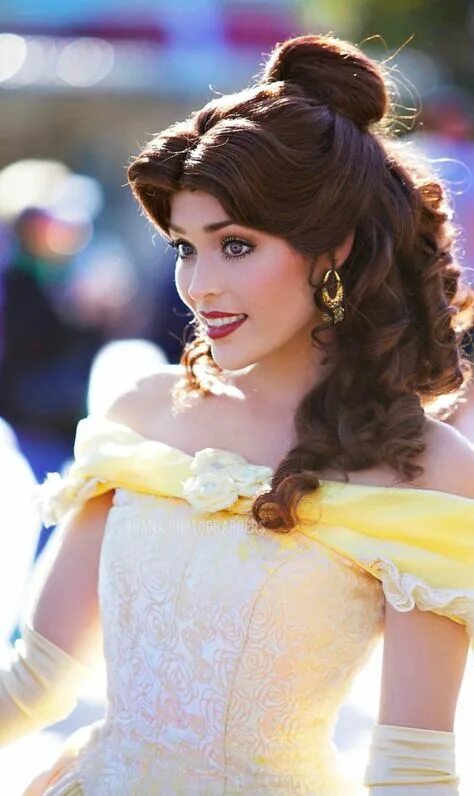 Прическа принцессы 10 популярных идей на тему "belle hairstyle disney" для вдохновения