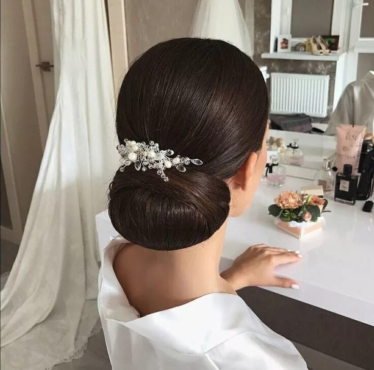 Прическа пучек низкий 2024 Domain Details Page Wedding hair up, Wedding hairstyles, Bun hairstyles