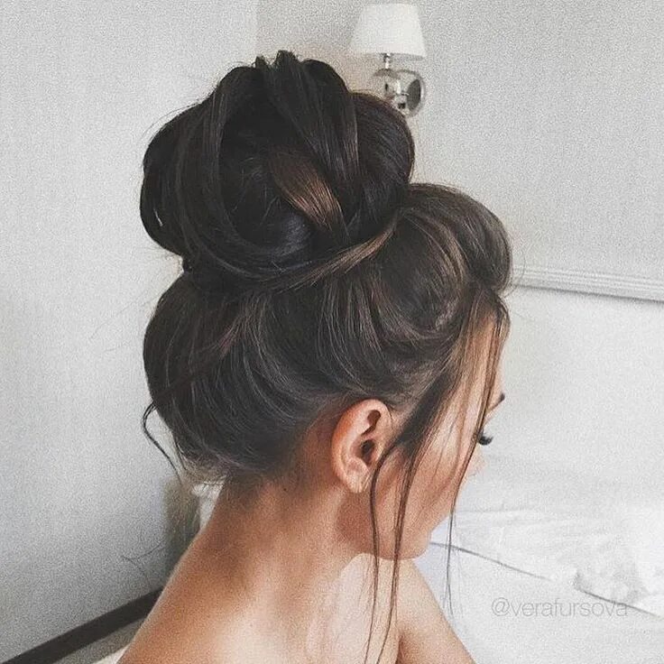 Прическа пучок фото Simply Pretty Bun hairstyle ideas that inspire en 2020 Peinados con pelo recogid