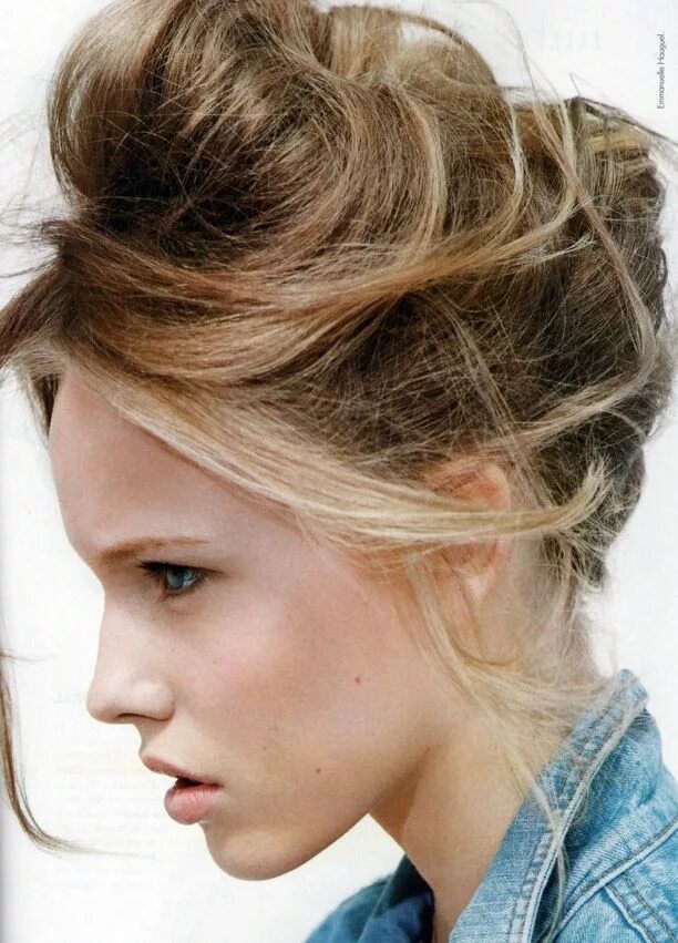 Прическа растрепанные волосы как сделать if only I could get my hair to do this Easy updo hairstyles, Bun hairstyles, Mes