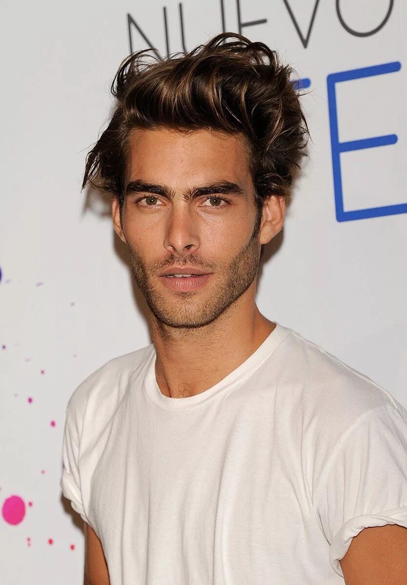 Прическа растрепанные волосы мужская Vogue.com’s Top 10 Male Models of All Time Jon kortajarena, Messy hairstyles, Me