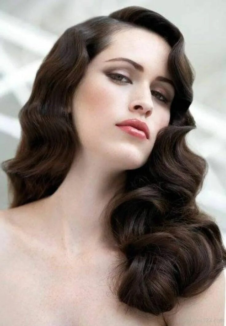 Vintage Hairstyles For Long Curly Hair Peinados elegantes, Peinados de los 50, P