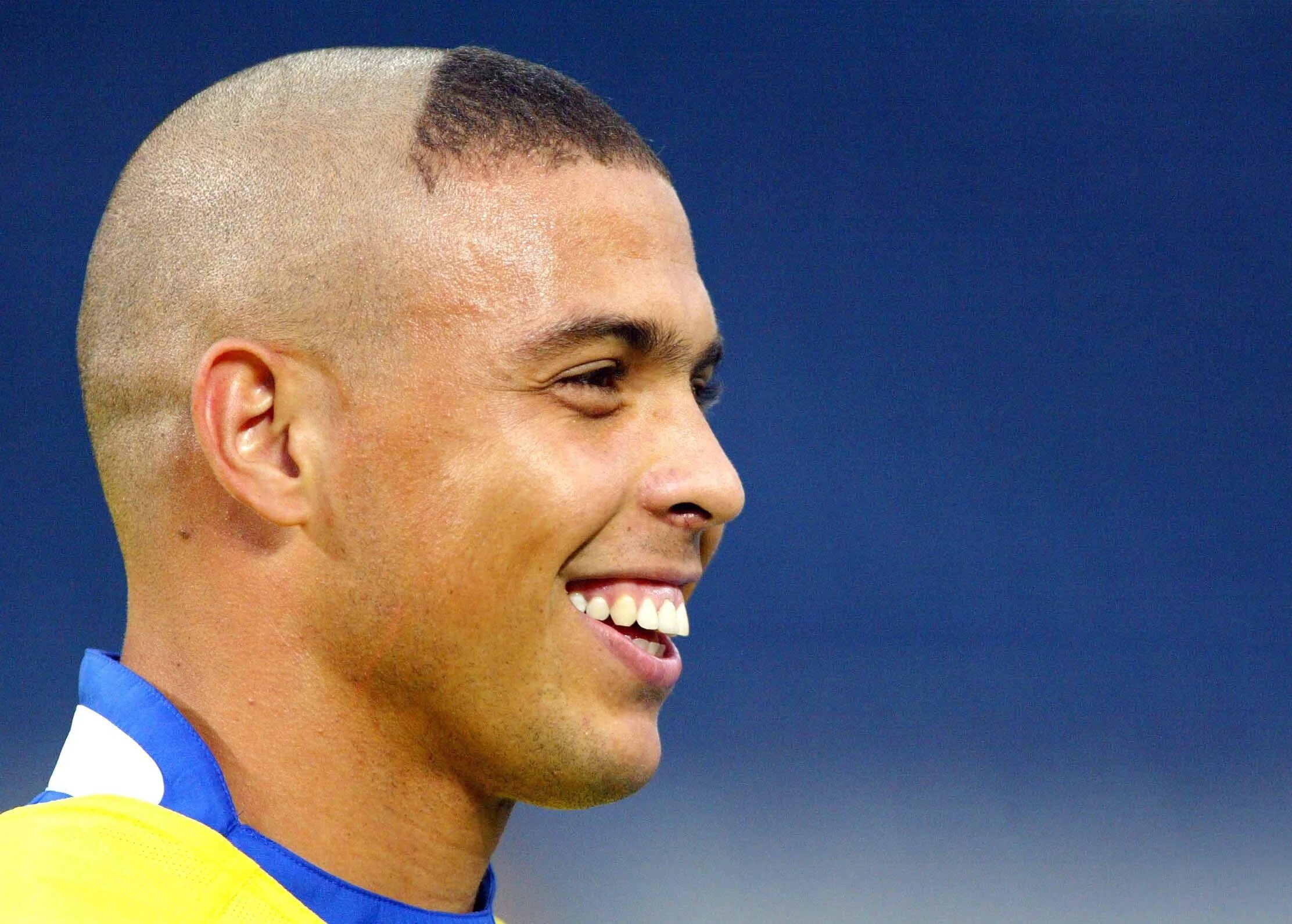 Прическа роналдо зубастика Young Chelsea fan devastated after getting wrong Ronaldo haircut having asked fo