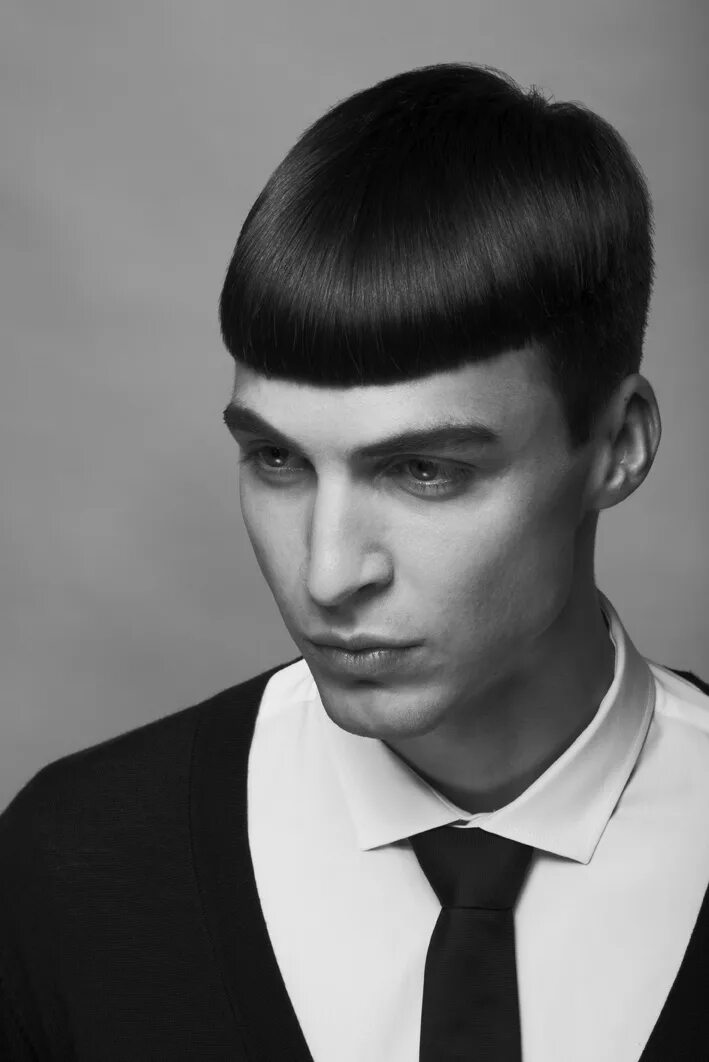 Прическа ровная челка мужская A little bit old school, Modo Berlin, Men's Collection 2012 #hair Mens hairstyle