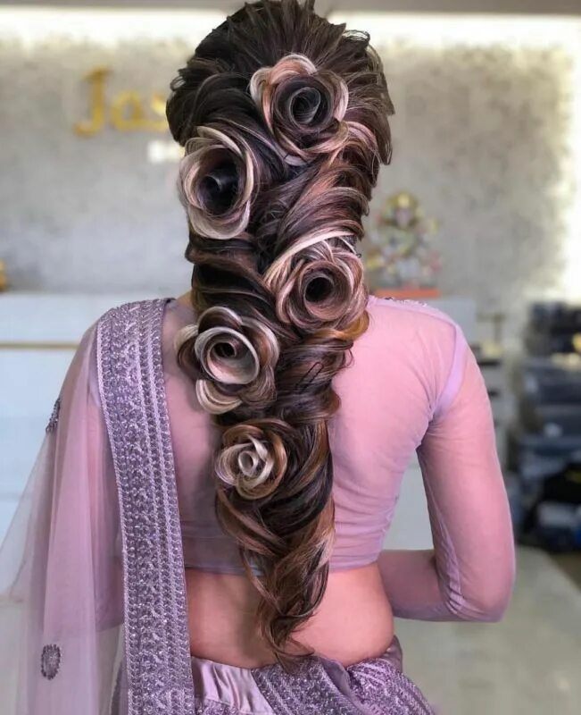 Прическа роза на длинные волосы Give Flowers A Miss! These Bridal Hairstyles Sans Flowers Look Beyond Ethereal! 