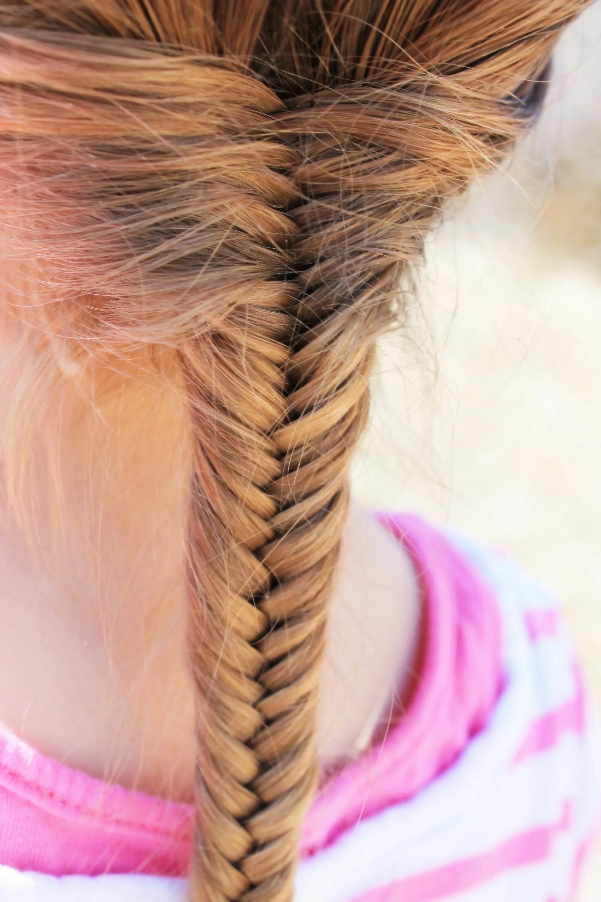 Прическа рыбий хвост fish tail braid...proud to say I can FINALLY do this!! So simple! :) Fish tail b