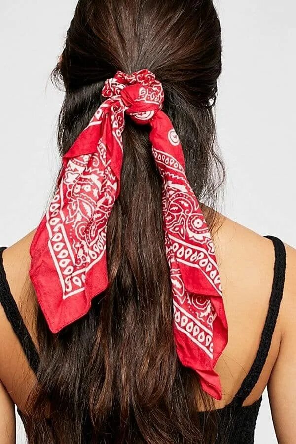 Прическа с банданой женская The Ultimate Guide To Accessorizing Scarf hairstyles, Hair jewelry, Headband hai