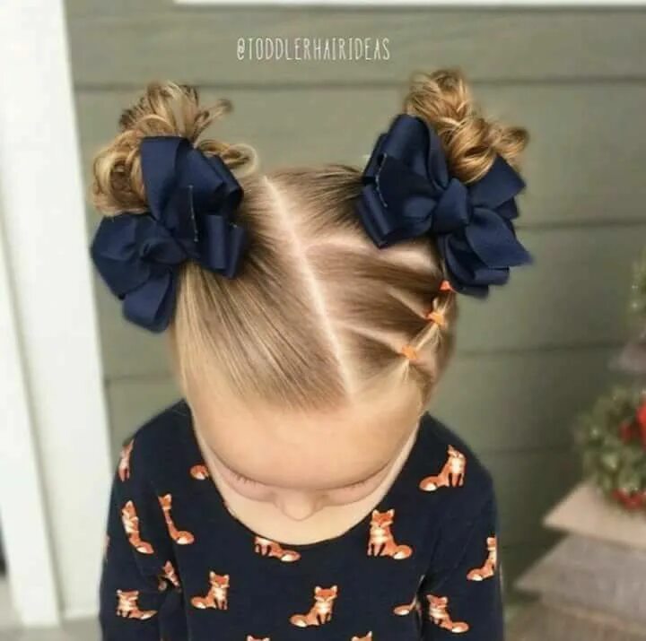 Прическа с бантиками для девочки Pin en Hair bows & headbands