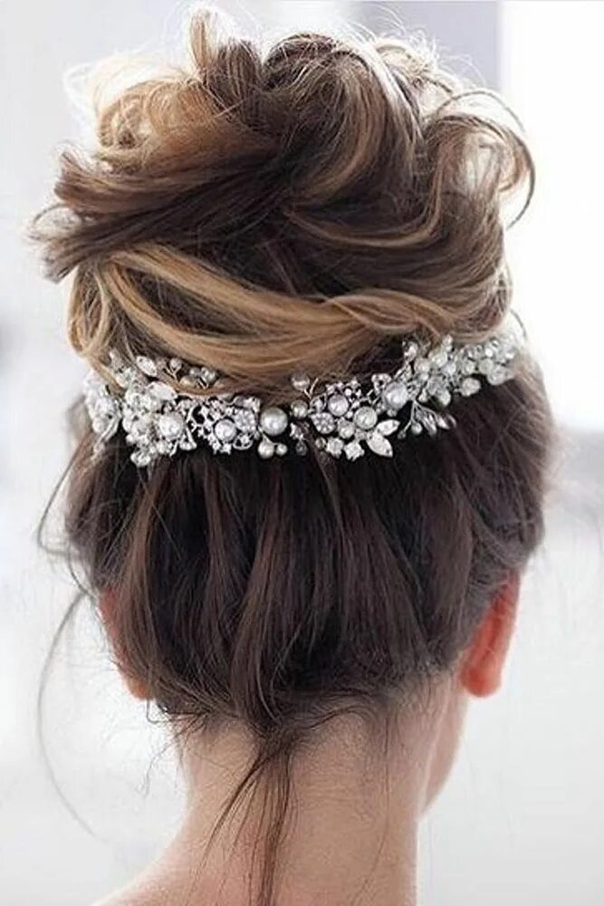 Прическа с гребешком на средние Wedding Hairstyles For Medium Length Hair: 40+ Best Looks Messy wedding hair, Me