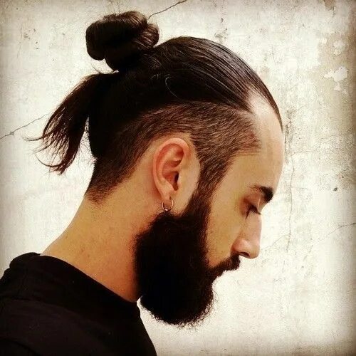 Прическа с хвостом мужская с выбритыми These 5 Types Of Man Bun Hairstyles Will Elevate Your Hairstyle Game Man bun hai