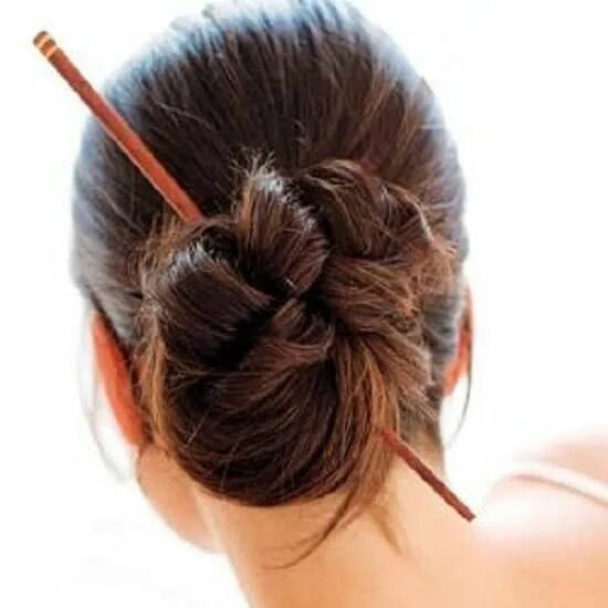 Прическа с китайской шпилькой на короткие волосы 10 Japanese Hairstyles With Sticks - WiseShe Идеи причесок, Прически для густых 