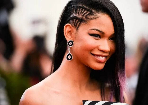 Прическа с короткими прядями Chanel Iman Cornrows with weave, Chanel iman, Hair styles