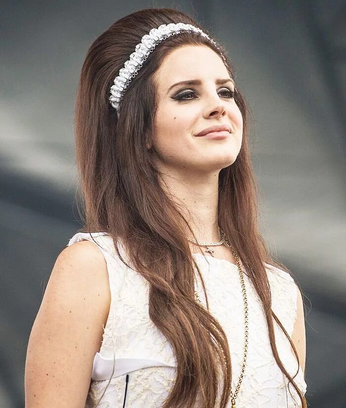 Прическа с ободком на длинные волосы New Popular European Hairstyles For Women 2016-2017 BestStylo.com Lana del rey h