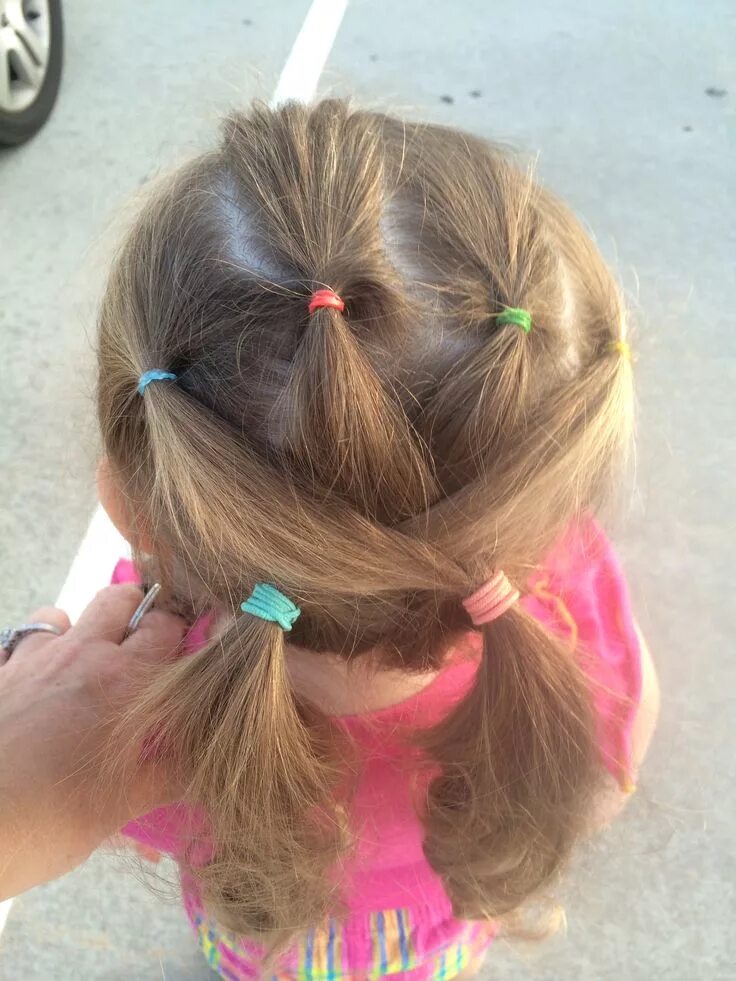 Прическа с резинками для девочки So cute and so easy! Hair styles, Kids hairstyles, Girl hairstyles