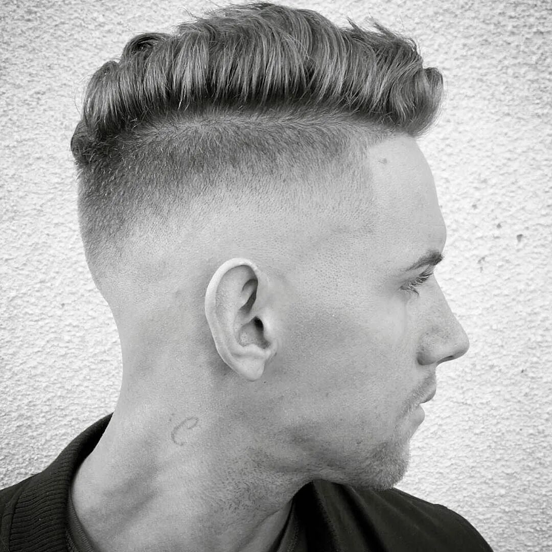 Прическа с выбритыми боками Men's Hairstyle Trends 2016 / 2015 Mens haircuts fade, Cool short hairstyles, Fa