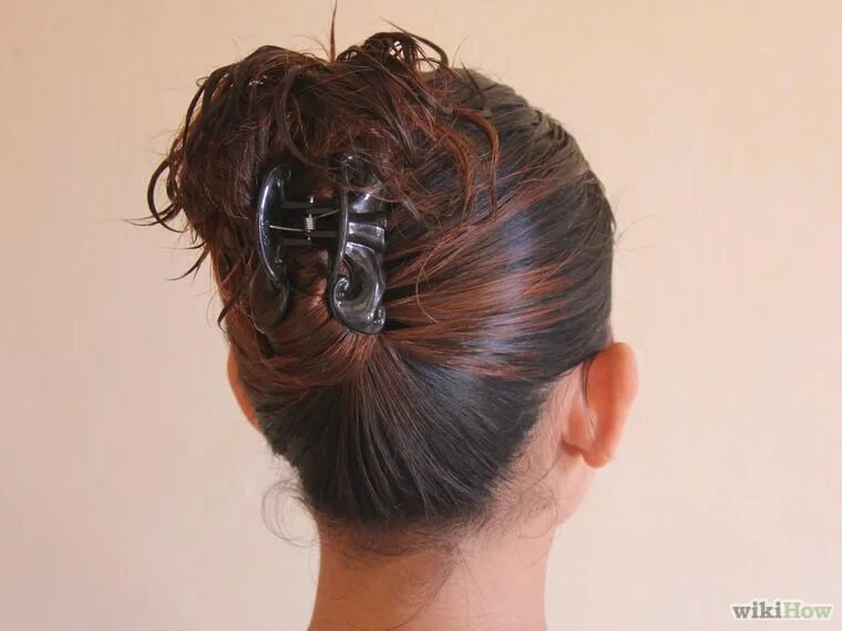 Прическа с заколкой краб на средние волосы 4 Ways to Put Your Hair Up with a Jaw Clip - wikiHow Clip hairstyles, Up hairsty