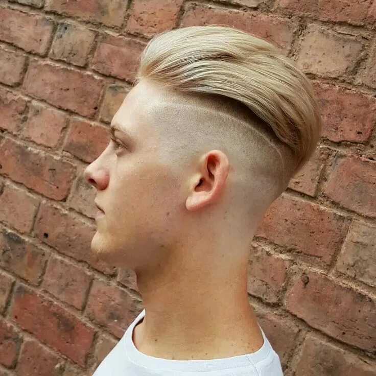 Прическа сбоку Pin på Cool Hairstyles For Men 2017