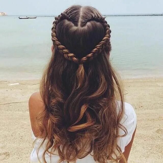 Прическа сердечко Beach hairstyles for your calling - Geflochtene Frisuren - #Beach #calling #Fris