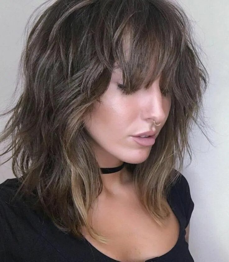 Прическа шегги фото на средние Medium Brown Shaggy Hairstyle Modern shag haircut, Medium shag haircuts, Hairsty