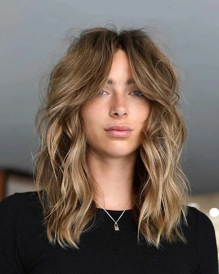 Прическа шегги на длинные 100+ Cute & Easy Shoulder-Length Haircuts for 2024 Thick hair styles, Medium sha