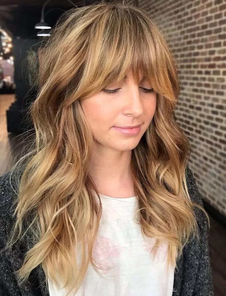 Прическа шегги на длинные волосы Wavy Shaggy Hairstyle With Bangs Long shag haircut, Long shag hairstyles, Haircu