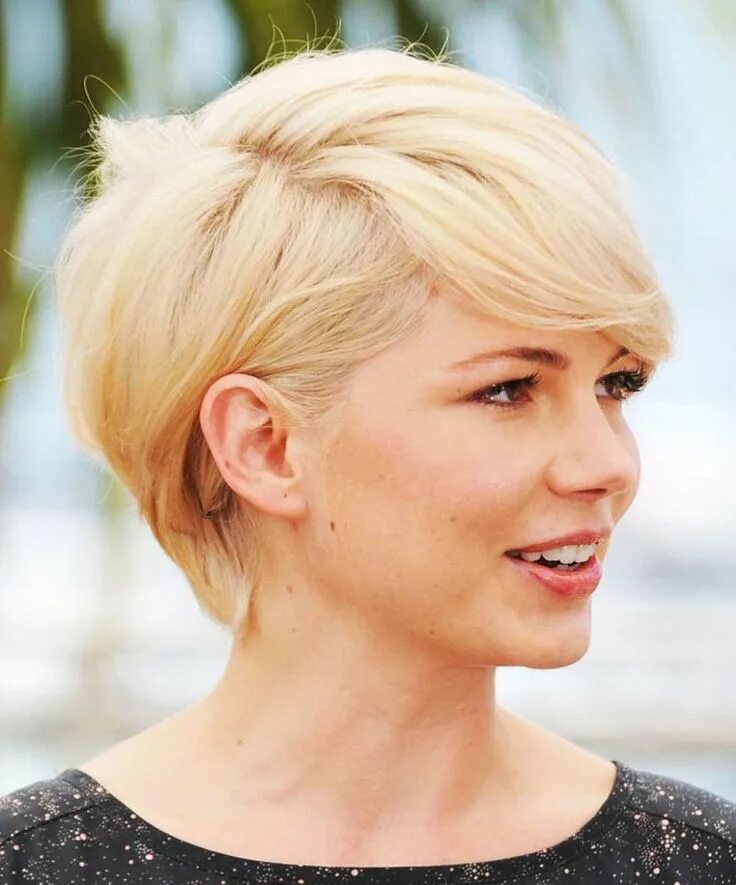 Прическа шейки на короткие волосы Short hair styles for round faces, Short hair cuts for women, Short hairstyles f