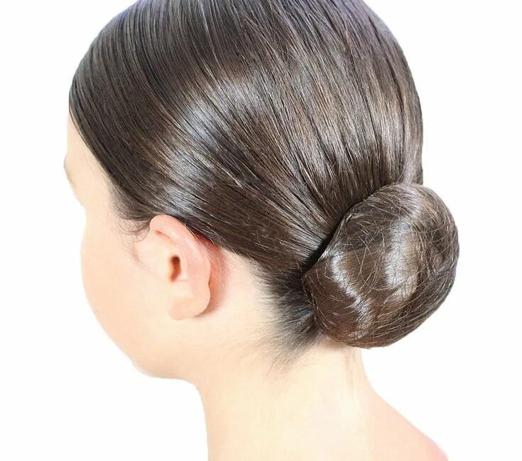 Прическа шишка на короткие волосы How to Tie a Ballet Bun in 2024 Ballet bun, Ballet hair bun, Ballet hairstyles