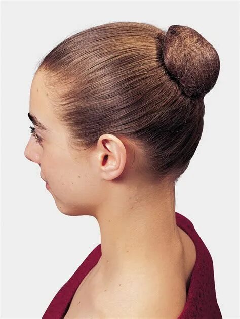 Прическа шишка на короткие волосы Pin on Ballet Peinados Bun hairstyles, Sleek hairstyles, Thick hair styles