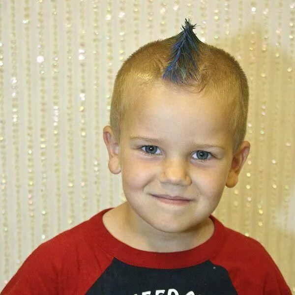 Прическа шторка для мальчиков 11 лет Image result for little boy mohawk Toddler haircuts, Toddler boy haircuts, Boy h