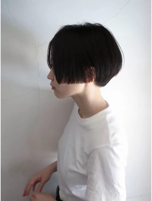 Прическа шторка на каре people)black short bob.L006771865 ｜ ピ-プ ル(people)の ヘ ア カ タ ロ グ ｜ ホ ッ ト ペ ッ パ-ビ ュ