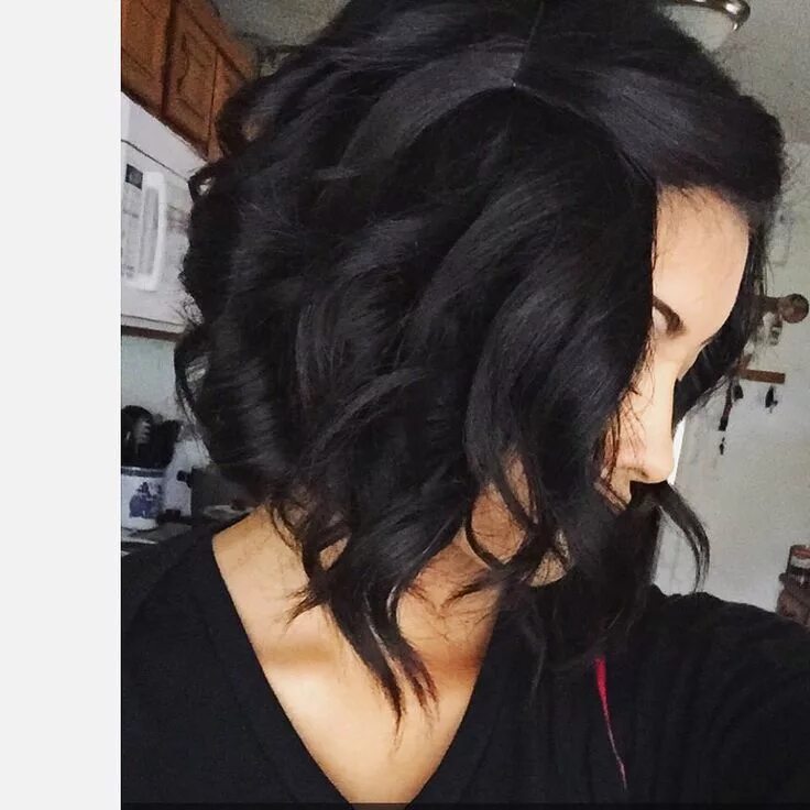 Прическа средние черные волосы Black hair, curled A Line ❤ Pelo negro corto, Cabello corto negro, Look cabello 