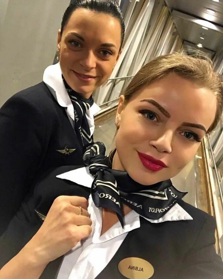 Прическа стюардессы как сделать Pin on стюардессы\air hostess