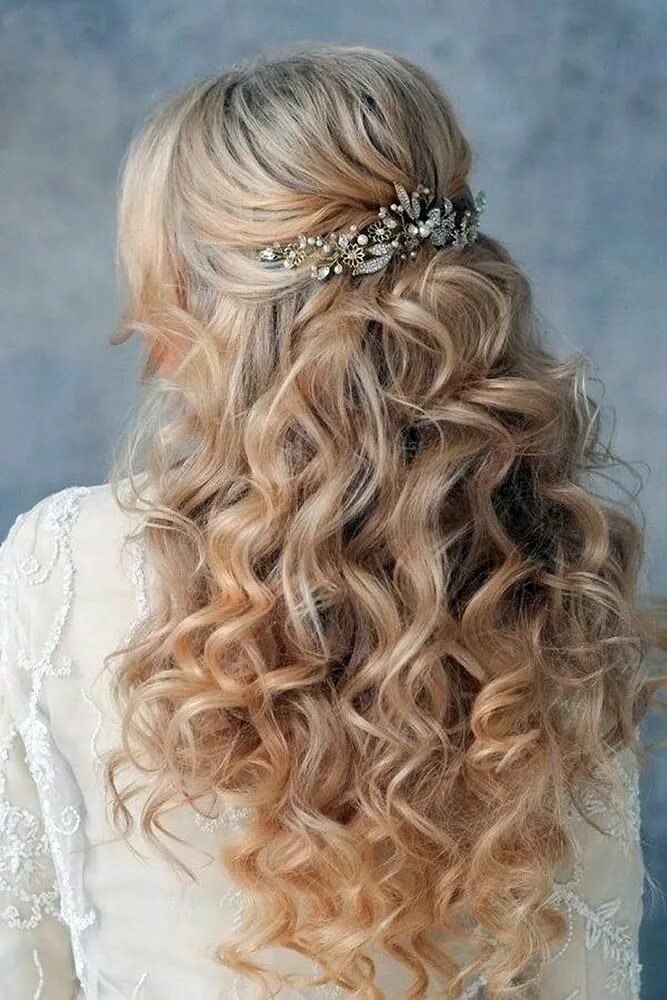 Прическа свадебные средние волосы распущено Half Up Half Down Wedding Hairstyles: Top Looks + Expert Tips Wedding hair half,