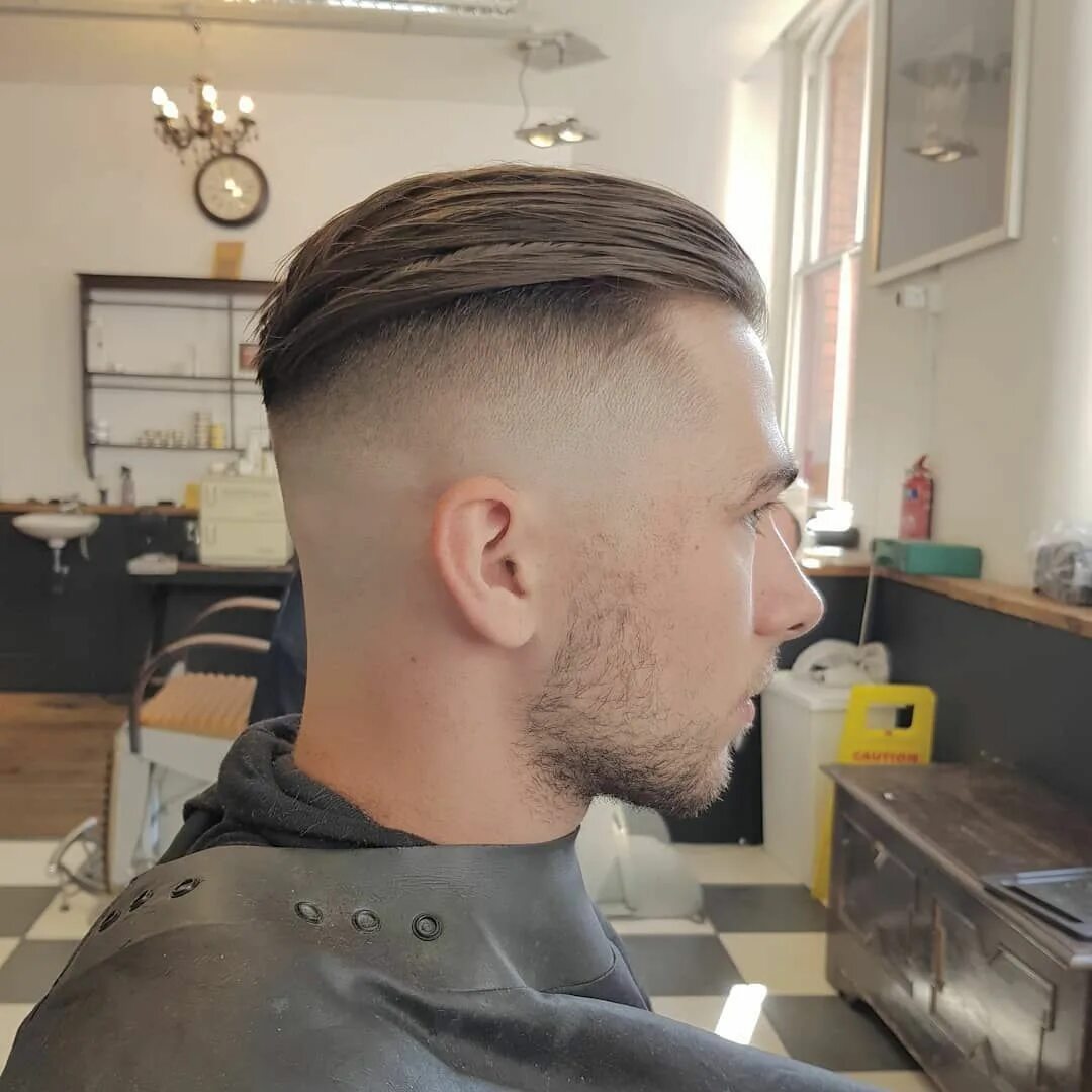 Прическа сверху и сзади длинные This is the BEST collection of mens undercuts EVER! Hair and beard styles, Men h