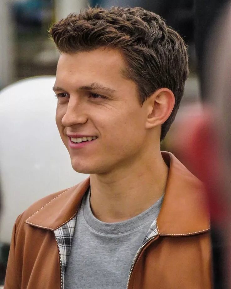 Прическа тома холланда 2024 tom holland Tom holland imagines, Tom holland, Tom holland spiderman