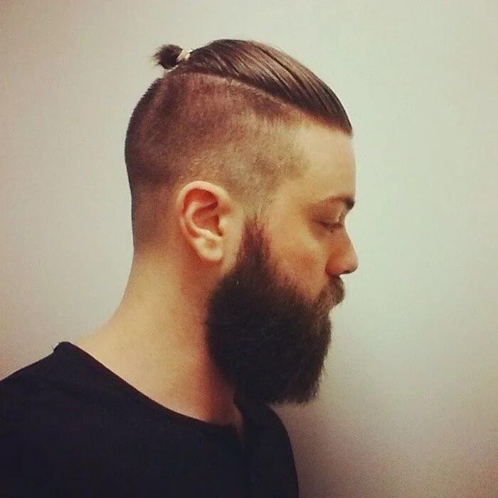 Прическа топ кнот мужская MAN BUN, Top Knot - Le CHIGNON homme à la pointe de la tendance Cheveux attachés