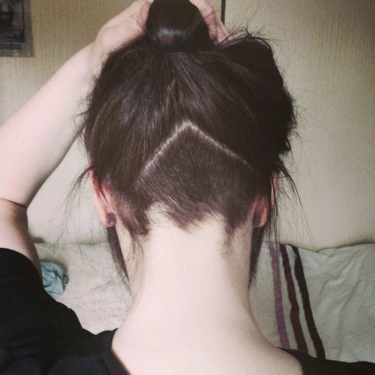 Прическа треугольником женская ♡ Margot Darling ♡ Undercut long hair, Undercut hairstyles, Undercut hairstyles 