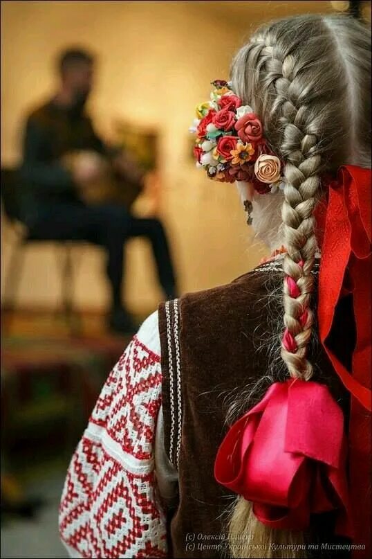 Прическа в русском народном стиле для девочки Folk fashion, Beautiful costumes, Ukraine