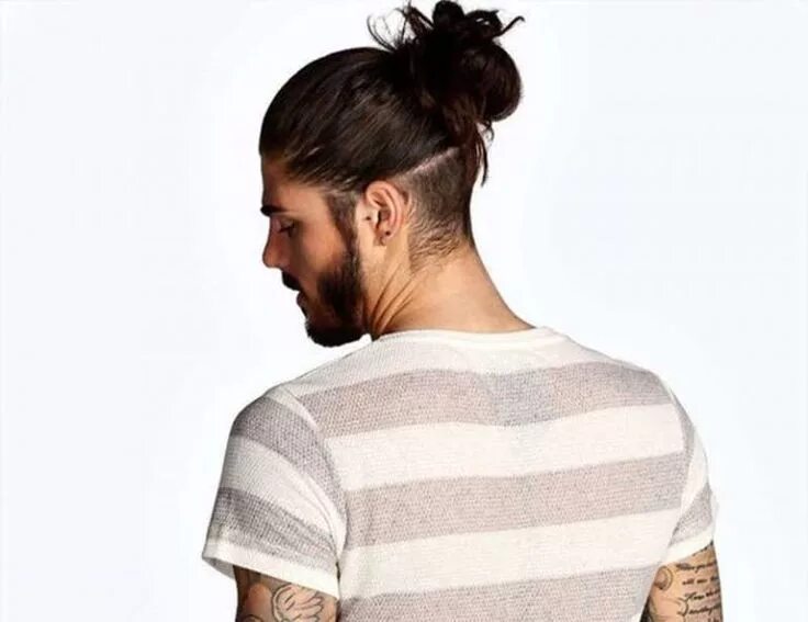 Прическа веник мужская 15 Best Man Bun Undercut Hairstyles - Men's Hairstyle Tips Man bun undercut, Men