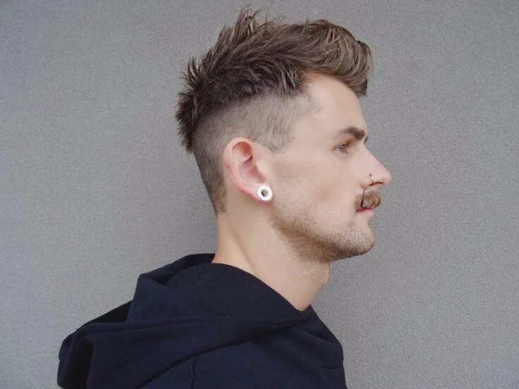 Прическа верх mens-haircut-short-on-sides-long-on-top-14-trendy-short-sides-long-top-hairstyle