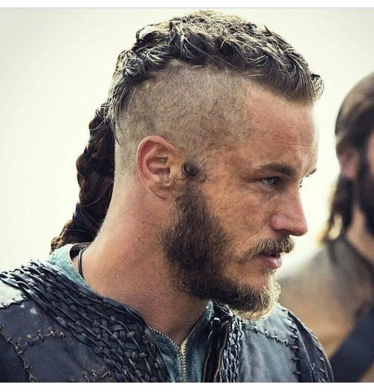 Прическа викингов фото Pin on Ragnar Lothbrok Vikings Travis Fimmel Ragnar lothbrok vikings, Vikings tr