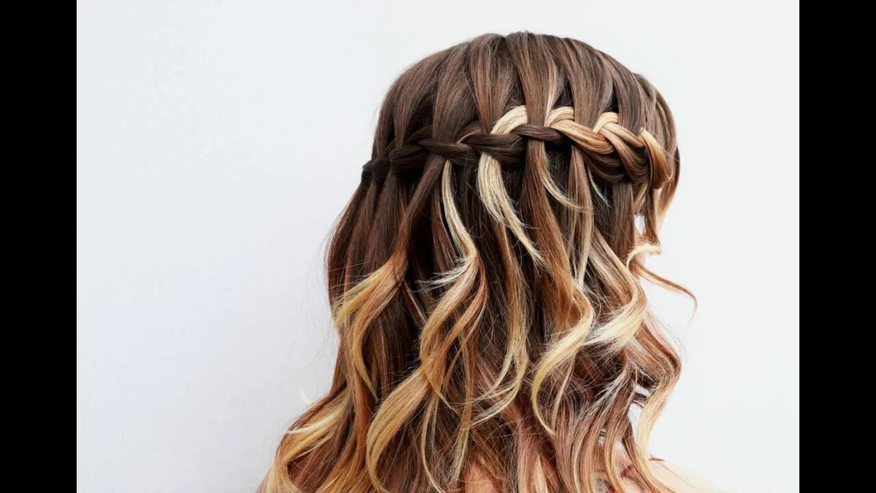 Прическа водопад TUTORIAL: How to Create a Beautiful Waterfall Braid - YouTube in 2019 Braids, Un