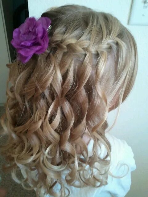 Прическа водопад для девочки Pin by Marika on Hair ideas Flower girl hairstyles, Kids hairstyles for wedding,