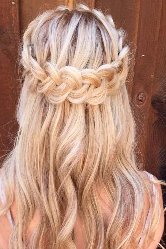 Прическа водопад на длинные волосы See the latest #hairstyles on our tumblr! It's awsome. Hair styles, Down hairsty