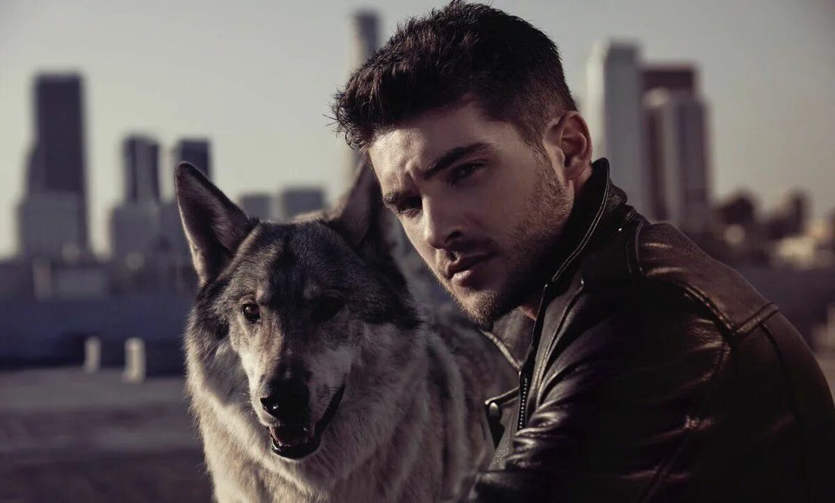 Прическа волк мужская Cody Christian (@ReallyCody) Twitter Cody christian, Teen wolf cast, Teen wolf b