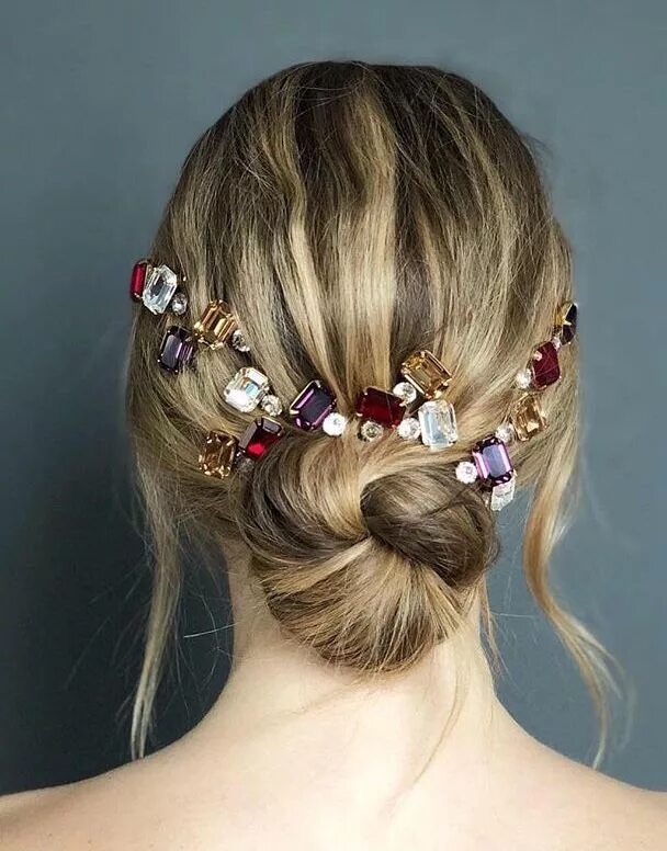 Прическа волос с шпильками Pin by Charon Barkley on Headpieces and Hairstyles for the Bride Hair accessorie